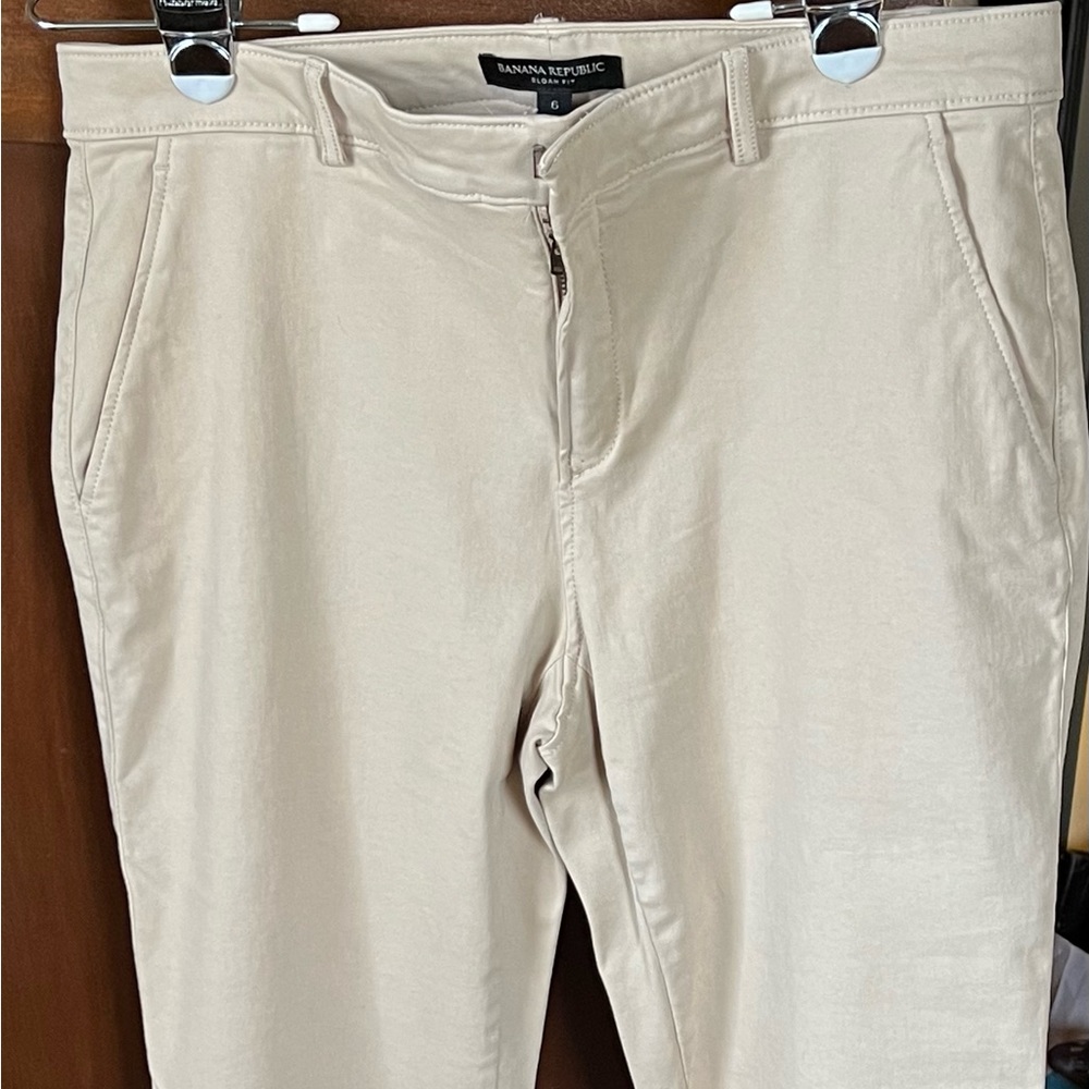 Banana Republic Sloan Fit cropped pants.
